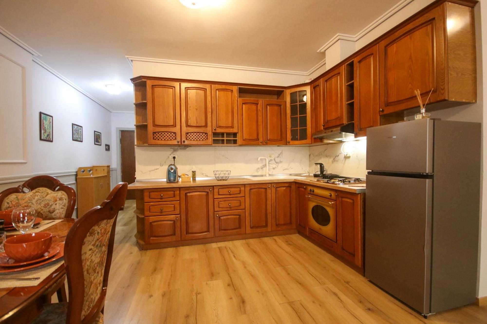 Apartment Johan's Tirana